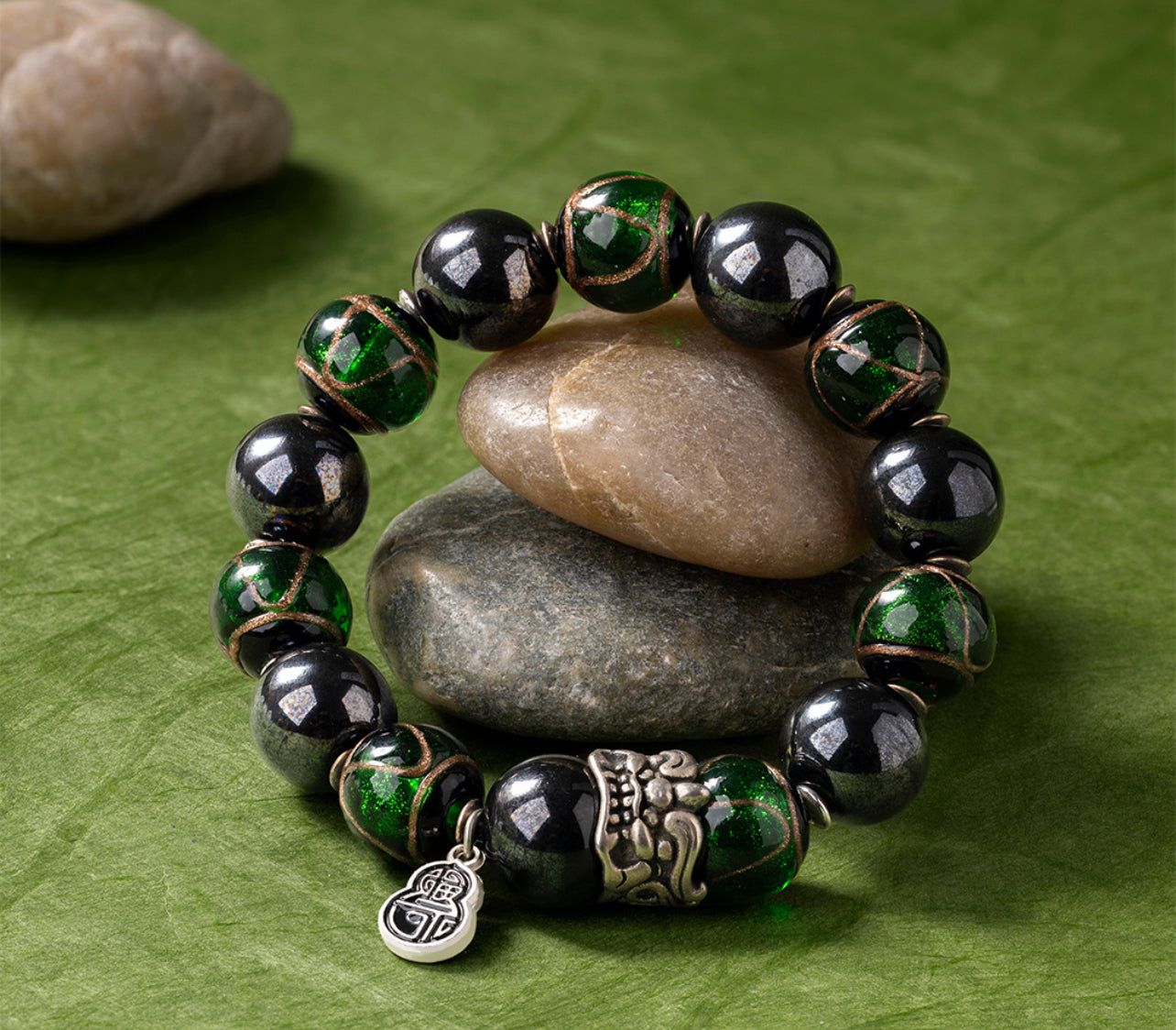 Emerald Stillness · Liuli Bracelet